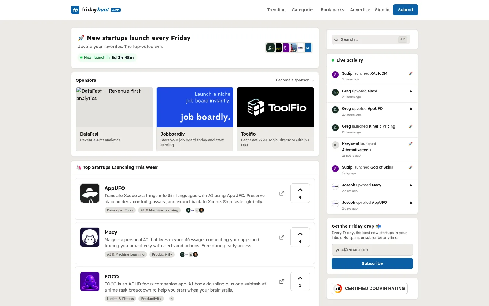 FridayHunt homepage screenshot
